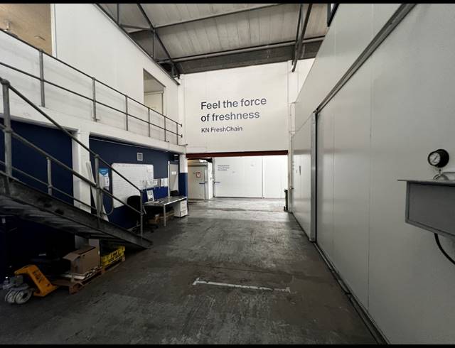 732M² WAREHOUSE TO LET IN AIRPORT INDUSTRIA
